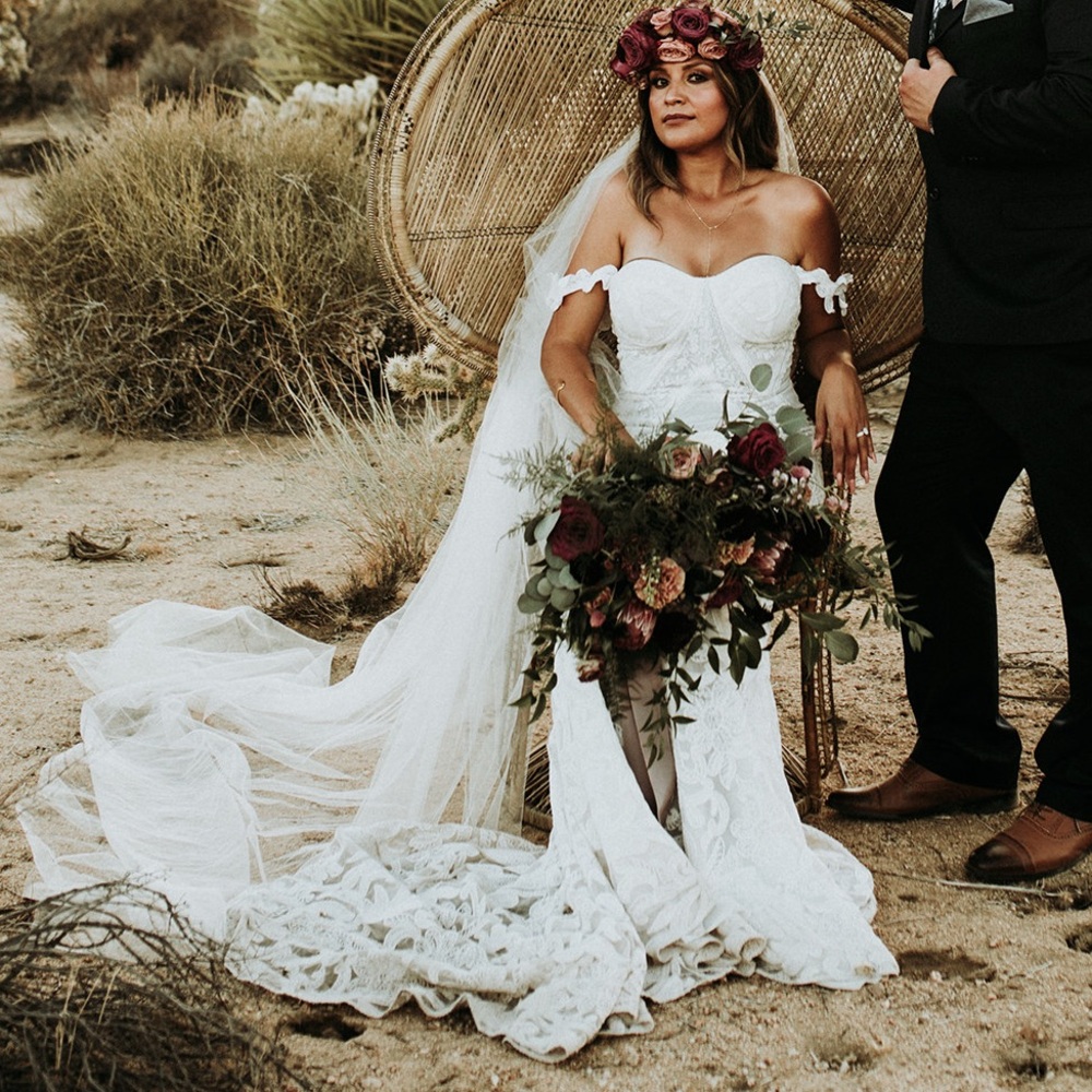 Rue De Seine Poppystardust Wedding Dress - Picture 7 of 9